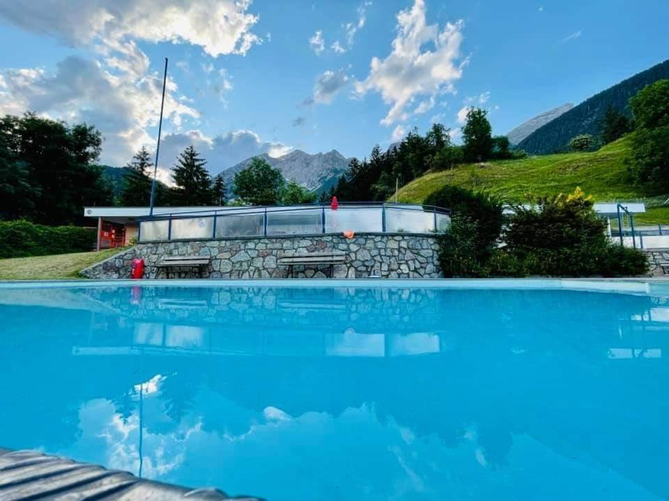 Spisshof Hotel Grins Bagian luar foto
