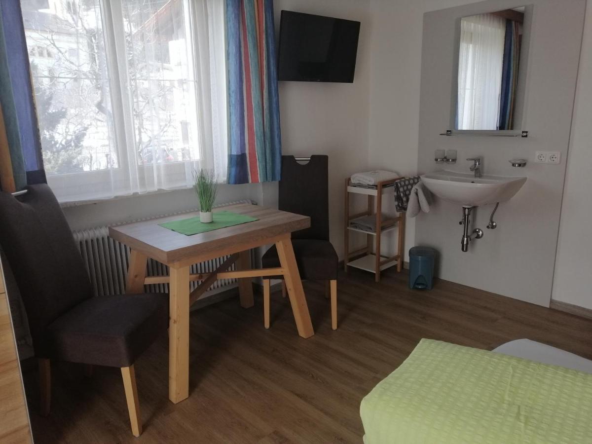 Spisshof Hotel Grins Bagian luar foto